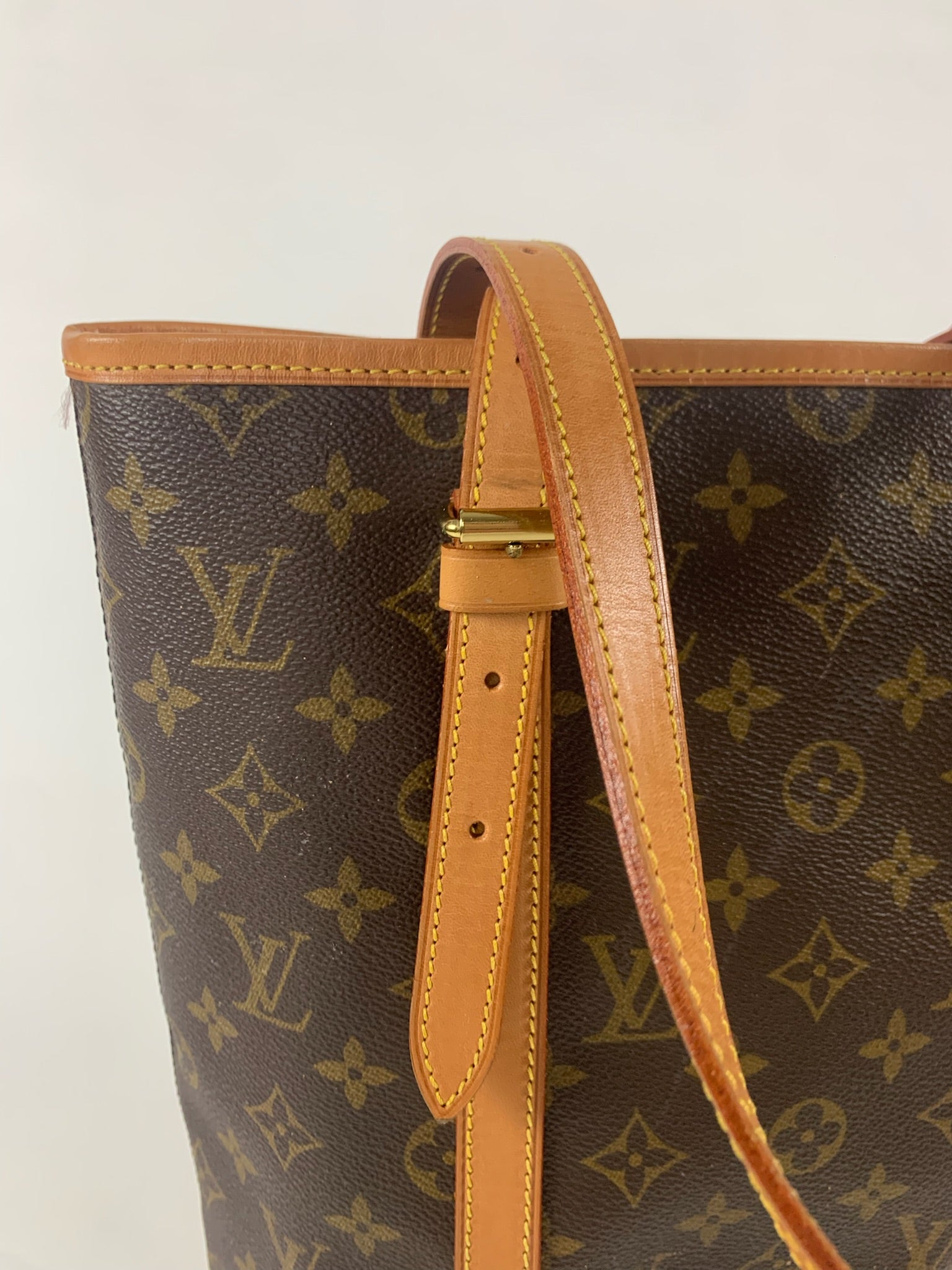 Louis Vuitton Bucket MM
