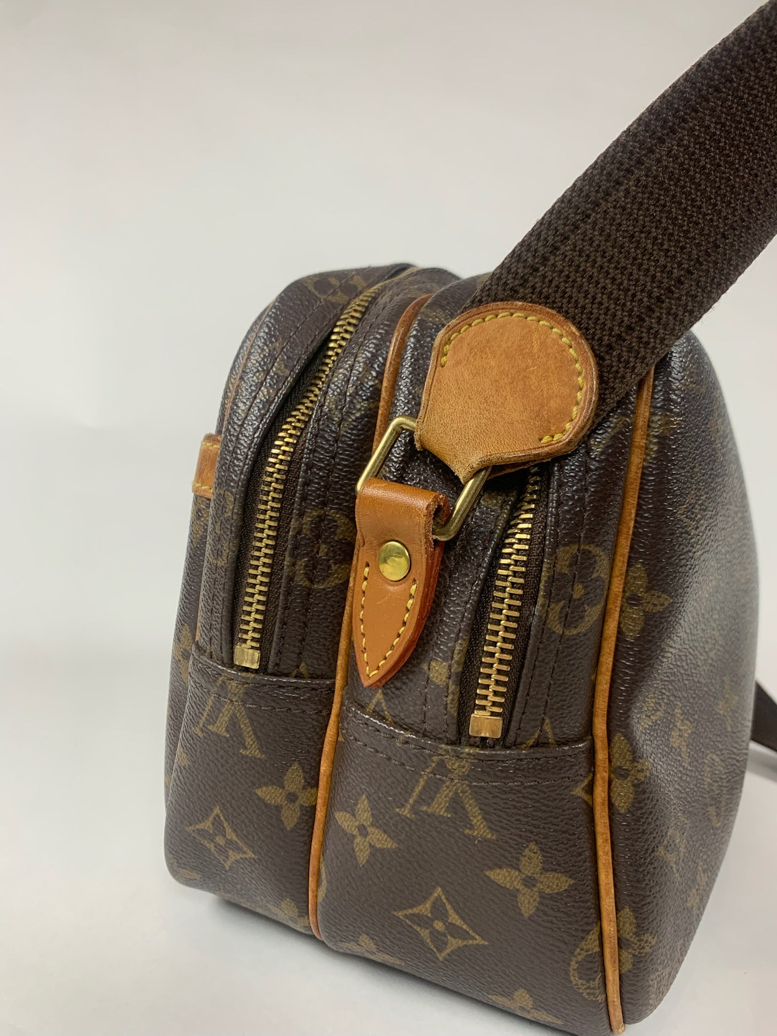 Louis Vuitton Reporter PM