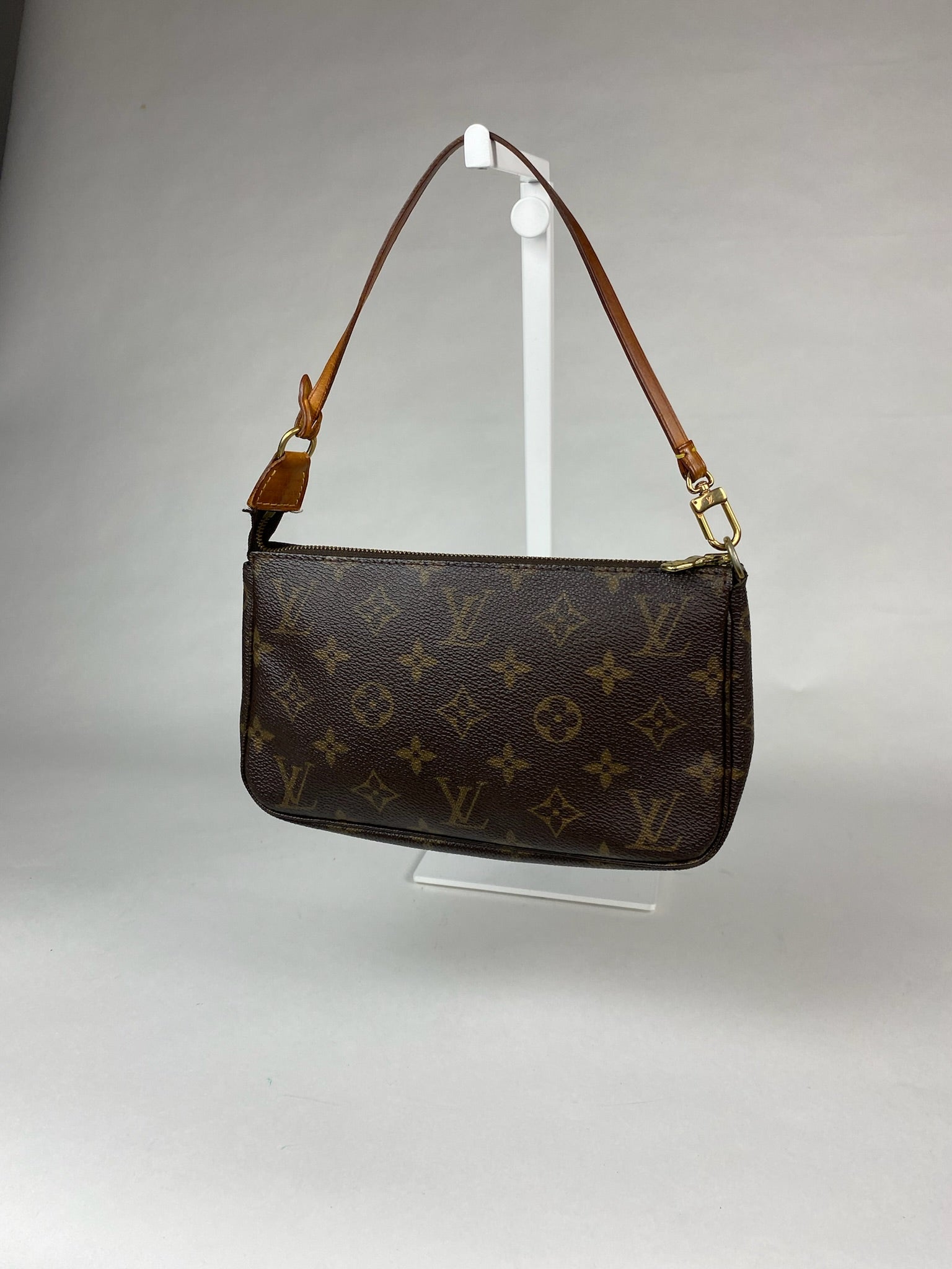 Louis Vuitton Pochette Accessoires