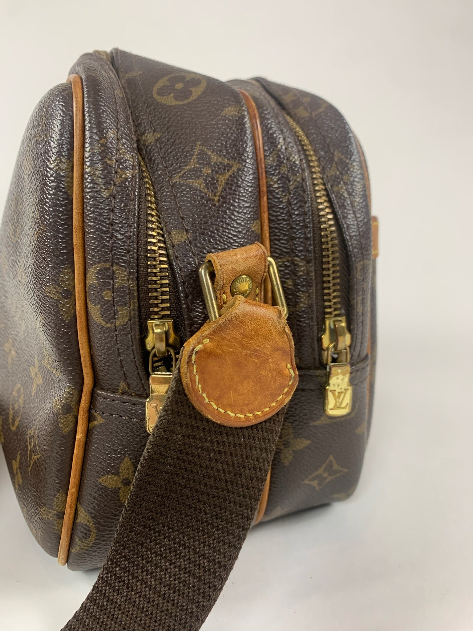 Louis Vuitton Reporter PM