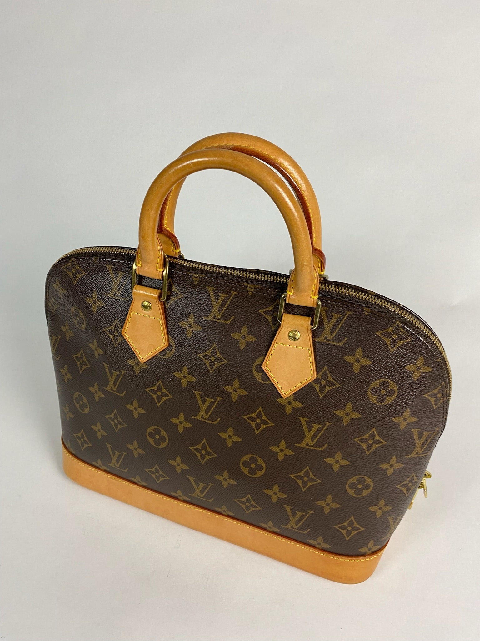 Louis Vuitton Alma