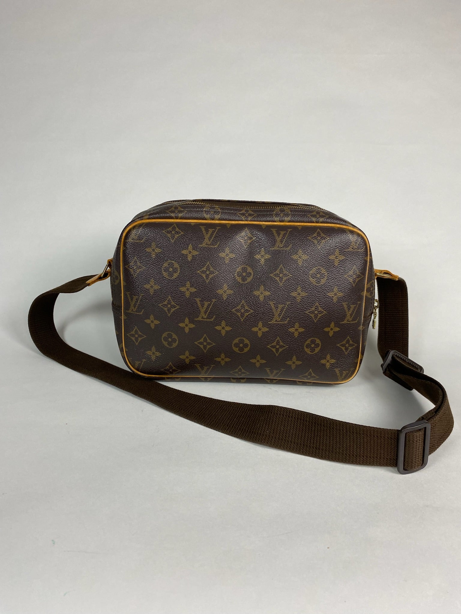 Louis Vuitton Reporter PM