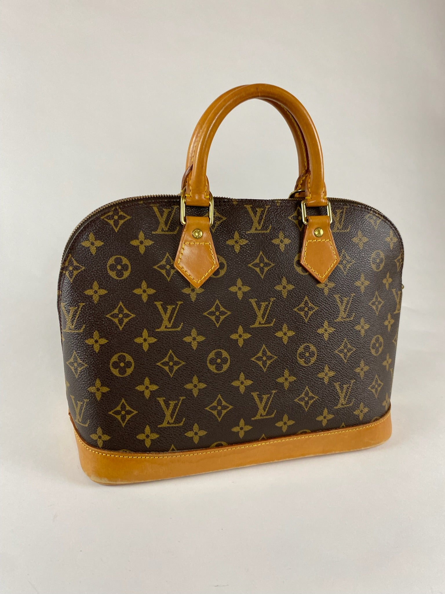 Louis Vuitton Alma