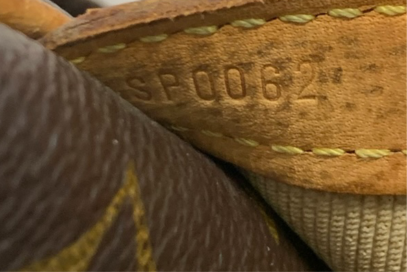 Louis Vuitton Reporter PM