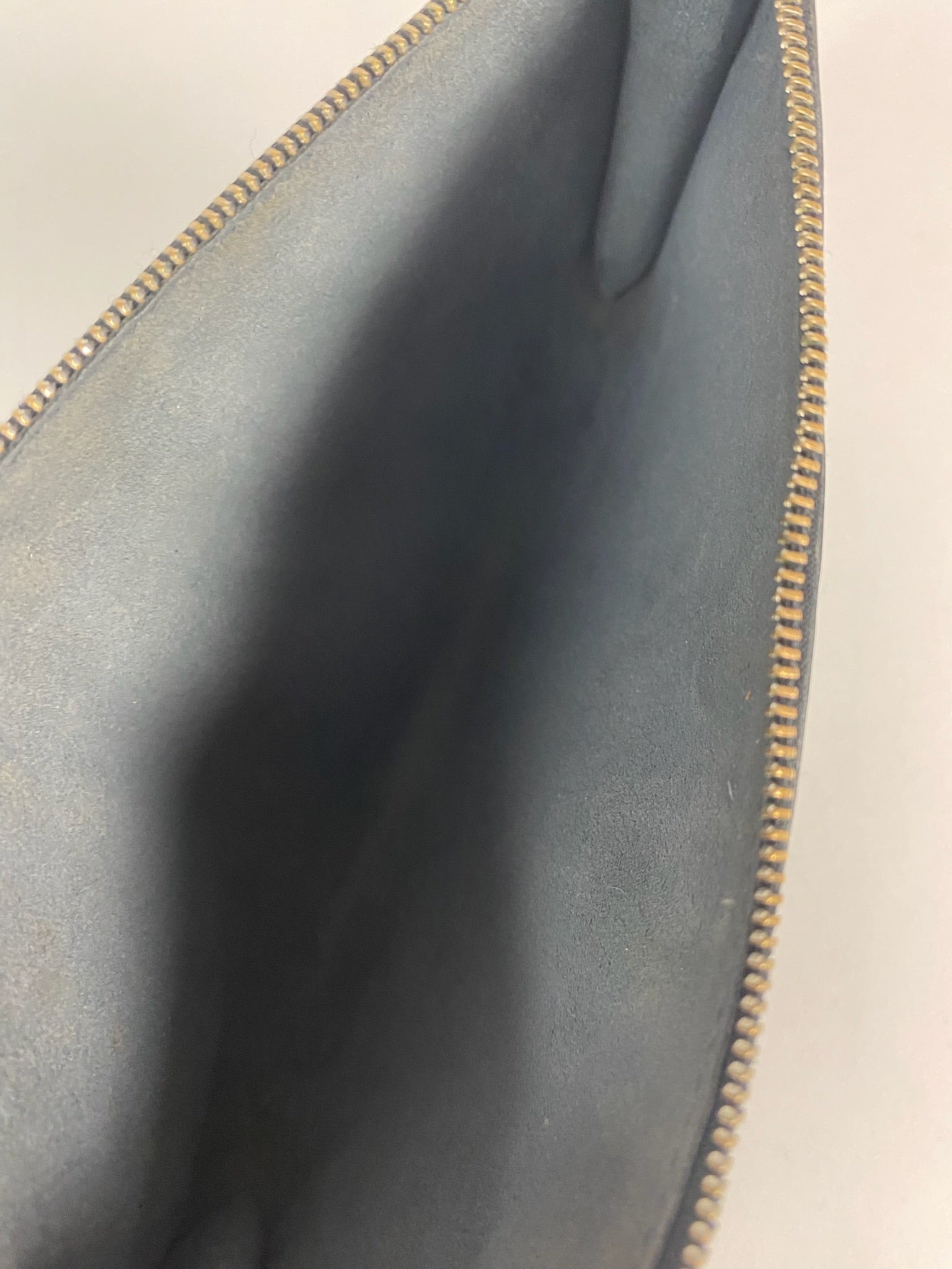 Louis Vuitton Epi-Leder Pochette